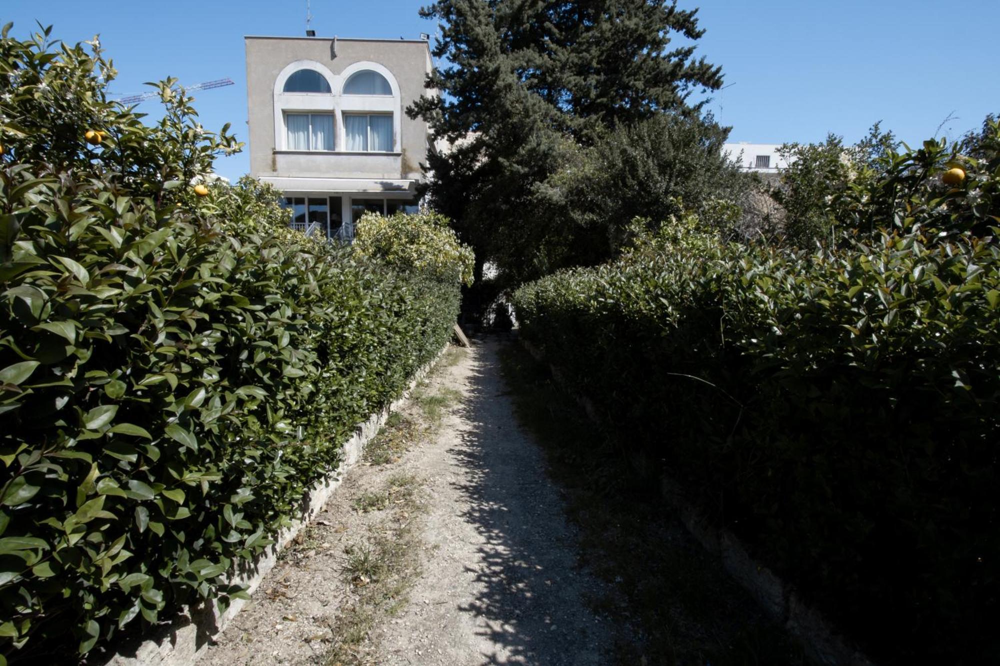 Le Tre Sorelle Bari Bagian luar foto